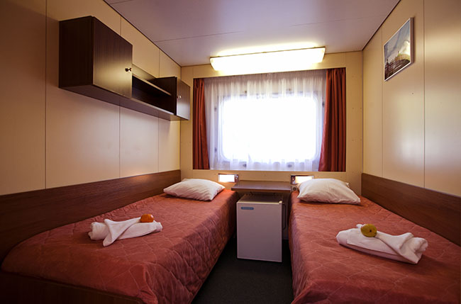 Vodohod MS Nikolay Chernyshevsky Accommodation Twin.jpg